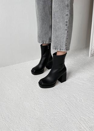 Ботильоны в стиле братц кожа
