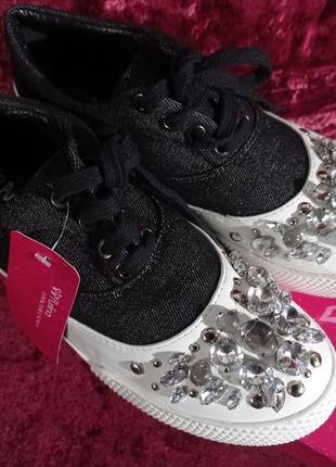 Нові шикарні фірмові кеди мокасини 38р з камінчиками