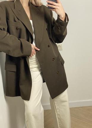 Двубортный пиджак с широкими лацканами с мужского плеча оверсайз цвета хаки натуральная шерсть hugo boss