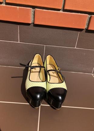 Новые туфли pollini