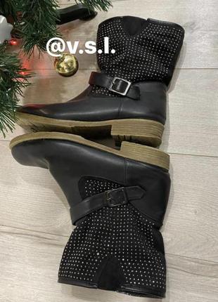 Чоботи великий розмір