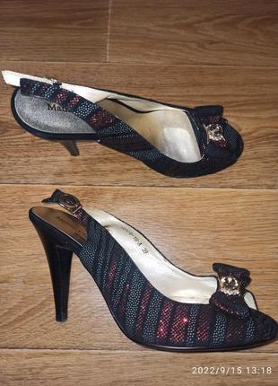 Босоніжки vicini р.35,39