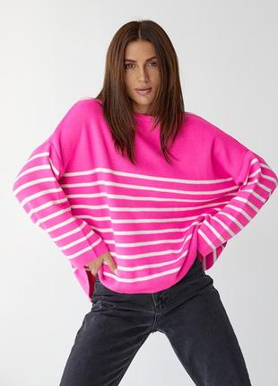 Женский розовый свитер оверсайз с удлиненной спинкой