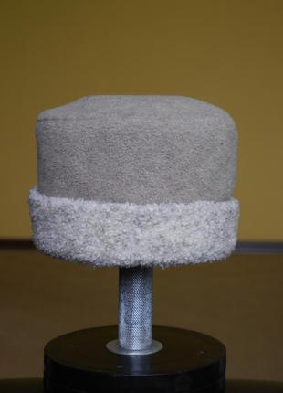 Шапка класна