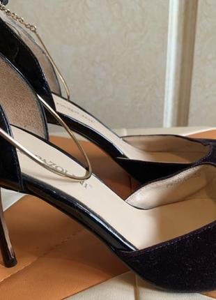 Нові шкіряні вечірні туфлі carlo pazolini