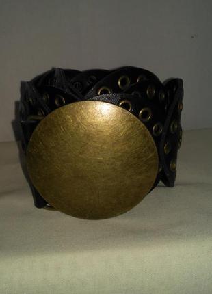 Клевый черный ремень весь в заклепках