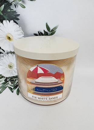 Свічка 3-фітіля fiji white sands від bath and body works