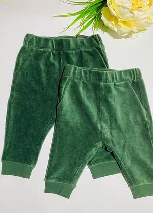 Штани зеленого кольору з  тонкого мікровельвету бренд:   h&m розмір: 68 (4-6 міс.), 74 (6-9 міс.)