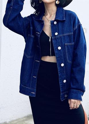 Класна легка джинсова куртка