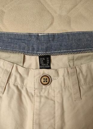 Стильные мужские шорты с кармашками и джинсовым отворотом молочного цвета размер 32/40 замеры в описании2 фото