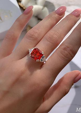 Срібна каблучка 925 проби з swarovski