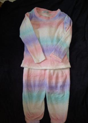 Фирменная пижамка из плюшевого флиса на девочку 8-9 лет4 фото