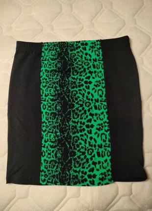 Трикотажная мини-юбка по фигуре с леопардовой вставкой изумруд размер 38
