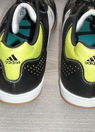 Adidas 11nova - шкіряні футзалки. р - 39 1/33 фото