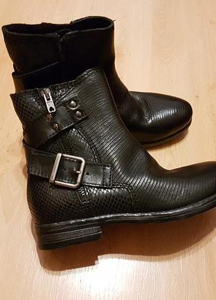 Шкіряні черевики clarks sicilly dove black