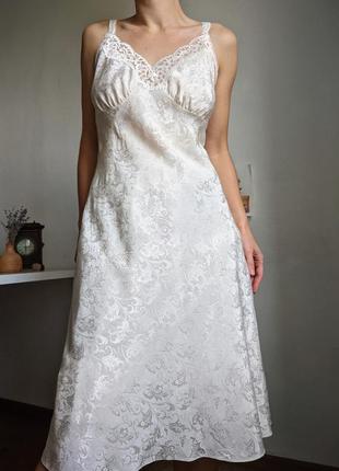 Платье комбинация ночнушка молочного белого на брителях миди жаккардовый кружево3 фото