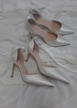 Весільні туфельки сатин зі знімною стрічкою в стилі gucci5 фото