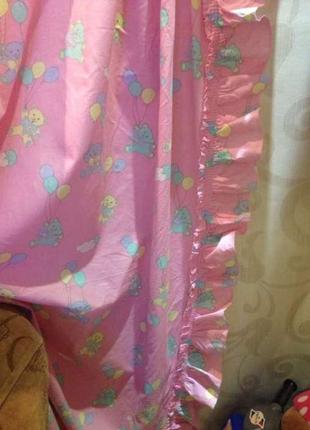 Розовые шторы для детской с рюшами до подоконника