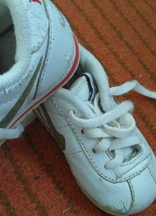 Кроссовки 19 р