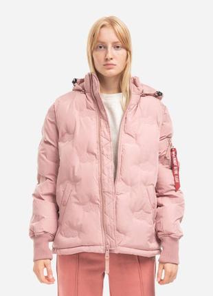 Женская куртка alpha industries hooded logo puffer1 фото