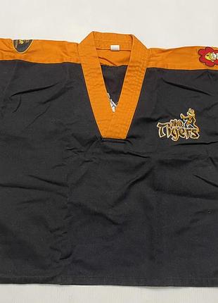 Кимоно черное tigers, для боевых искусств, 130, как новое!