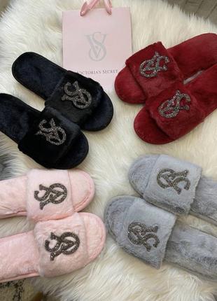 Трендовые тапочки для дома