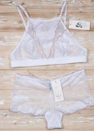 Комплект: бралетт и трусики-шорты. код: с127