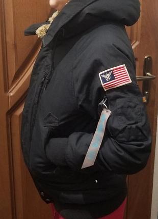Куртка  alpha industries