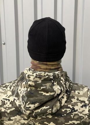 Мужская чёрная флис шапка чоловіча чорна фліс шапка4 фото