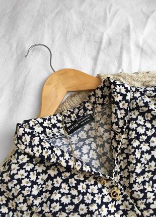 Трендова чорна міні сукня у квітковий принт від shein5 фото