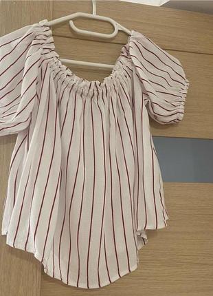 Блузка bershka на розмір m