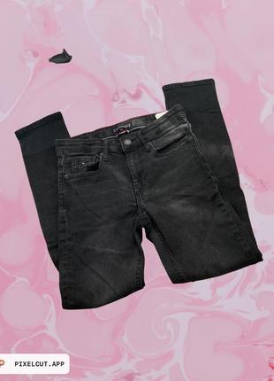 Джинсы tommy hilfiger