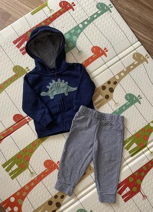 Костюм carters на 6-9 месяцев