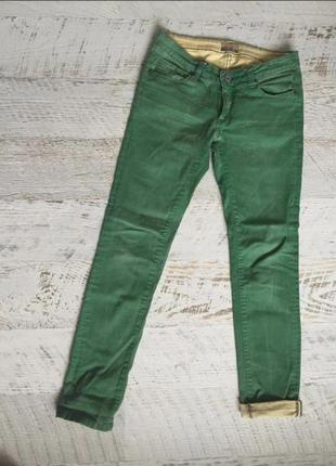 Яскраві зелені джинси 29р