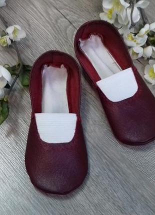 Шкіряні бордові чешки, всі розміри