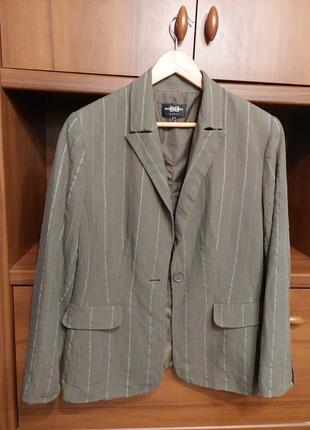 Пиджак из льна