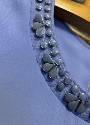 Очень красивая и стильная брендовая блузка.