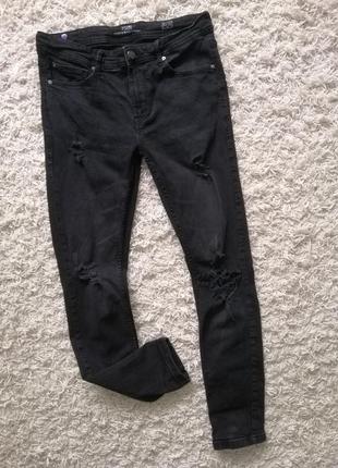 Стильні рвані чоловічі джинси скінні fsbn 31/32 в прекрасному стані