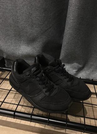 Кросівки nike / чорні кросівки