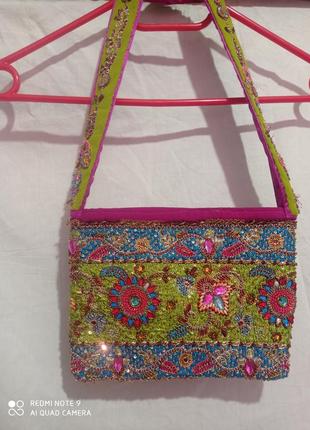 Очень красивая индийская сумочка клатч вышивкой бисер камни