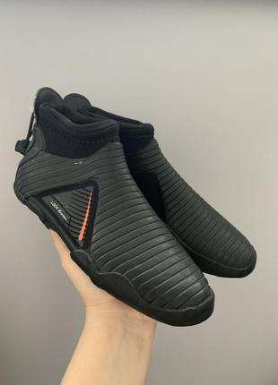 Обувь для дайвинга