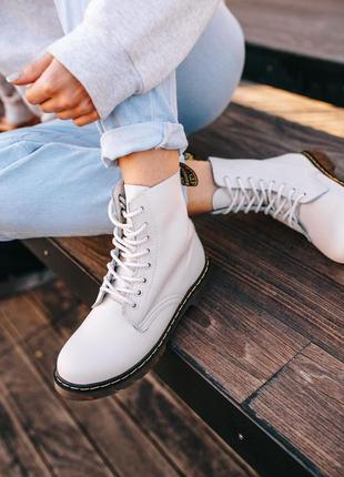 Жіночі ботінки  dr. martens white женские ботинки мартинсы9 фото