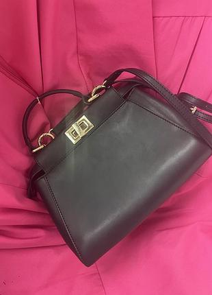 Сумка на осень в стиле fendi