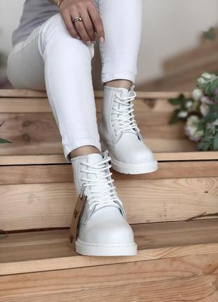 Жіночі ботінки  dr. martens white женские ботинки мартинсы1 фото