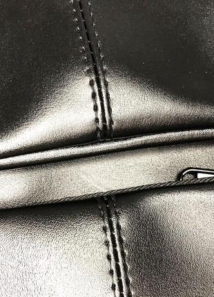 Сумка мессенджер из экокожи со скрытым карманом черная барсетка-бананка5 фото