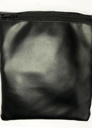 Сумка мессенджер из экокожи со скрытым карманом черная барсетка-бананка7 фото