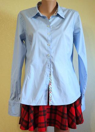 Голубая блуза