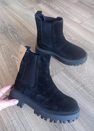 Черевики жіночі