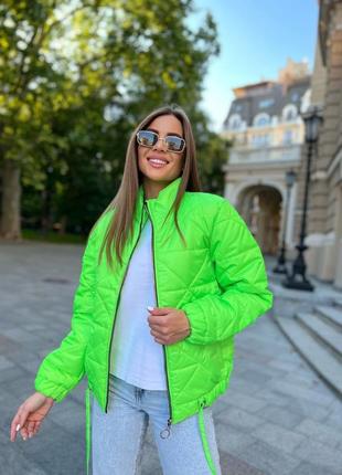 Куртка жіноча