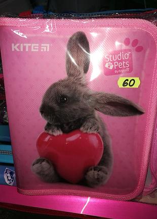 Пластикова папка на блискавці для зошитів формату а5